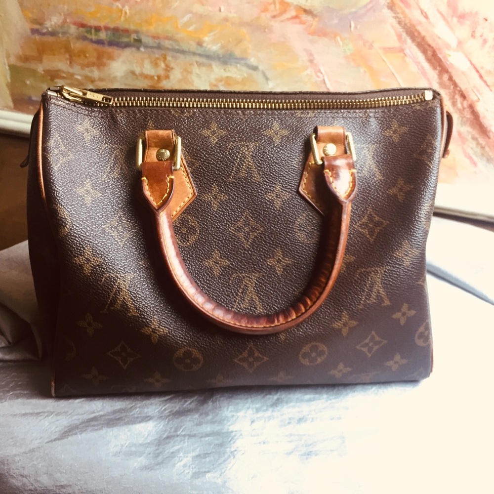Authentic Louie Vuitton Speedy 25